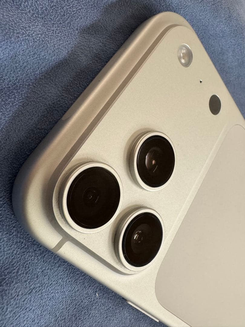 iPhone 17 Pro max 256gbシルバー 本体