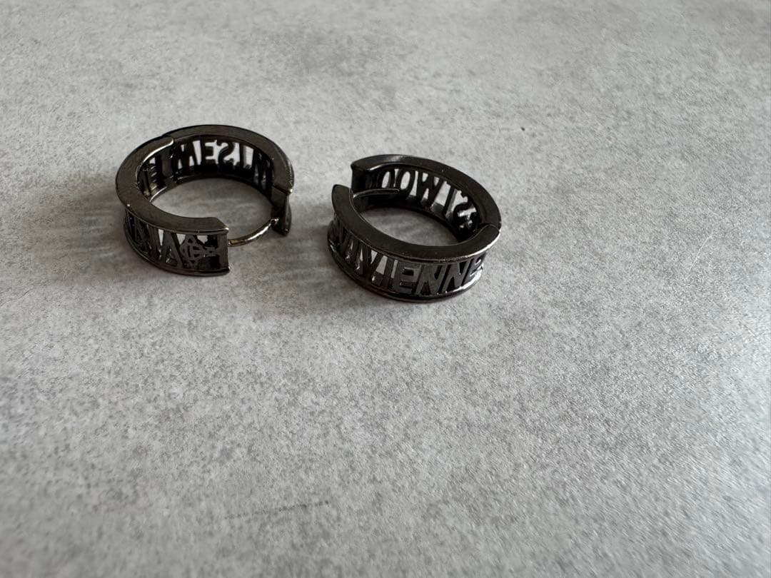 ヴィヴィアン　ピアス　正規品