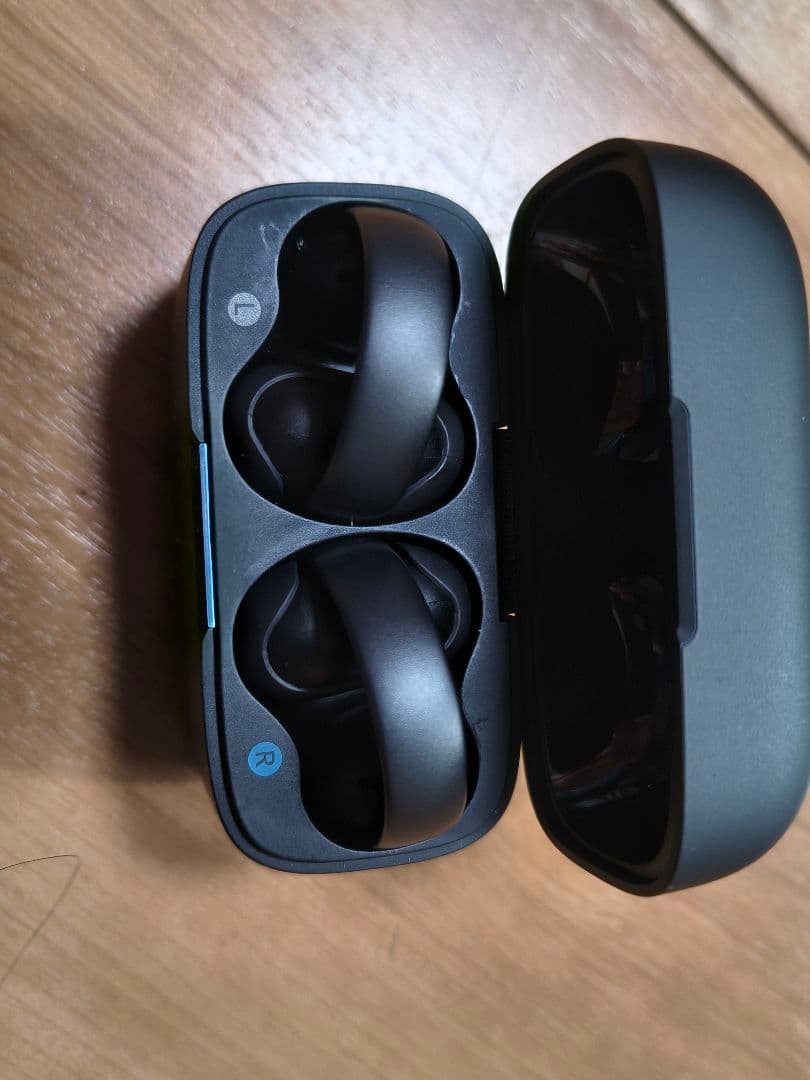 soundcore AeroClip ワイヤレスイヤホン