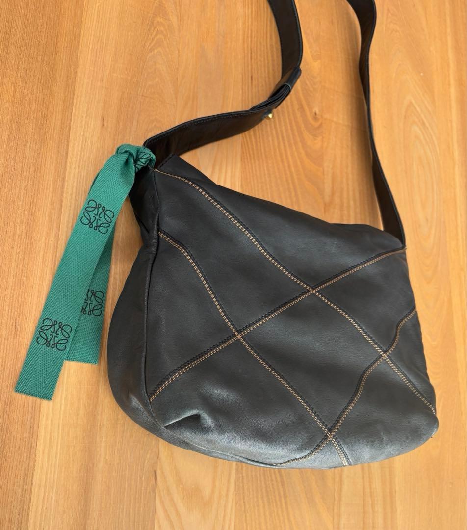 LOEWE クロスデザイン ステッチ ショルダーバッグ ハンドバッグ トート 黒