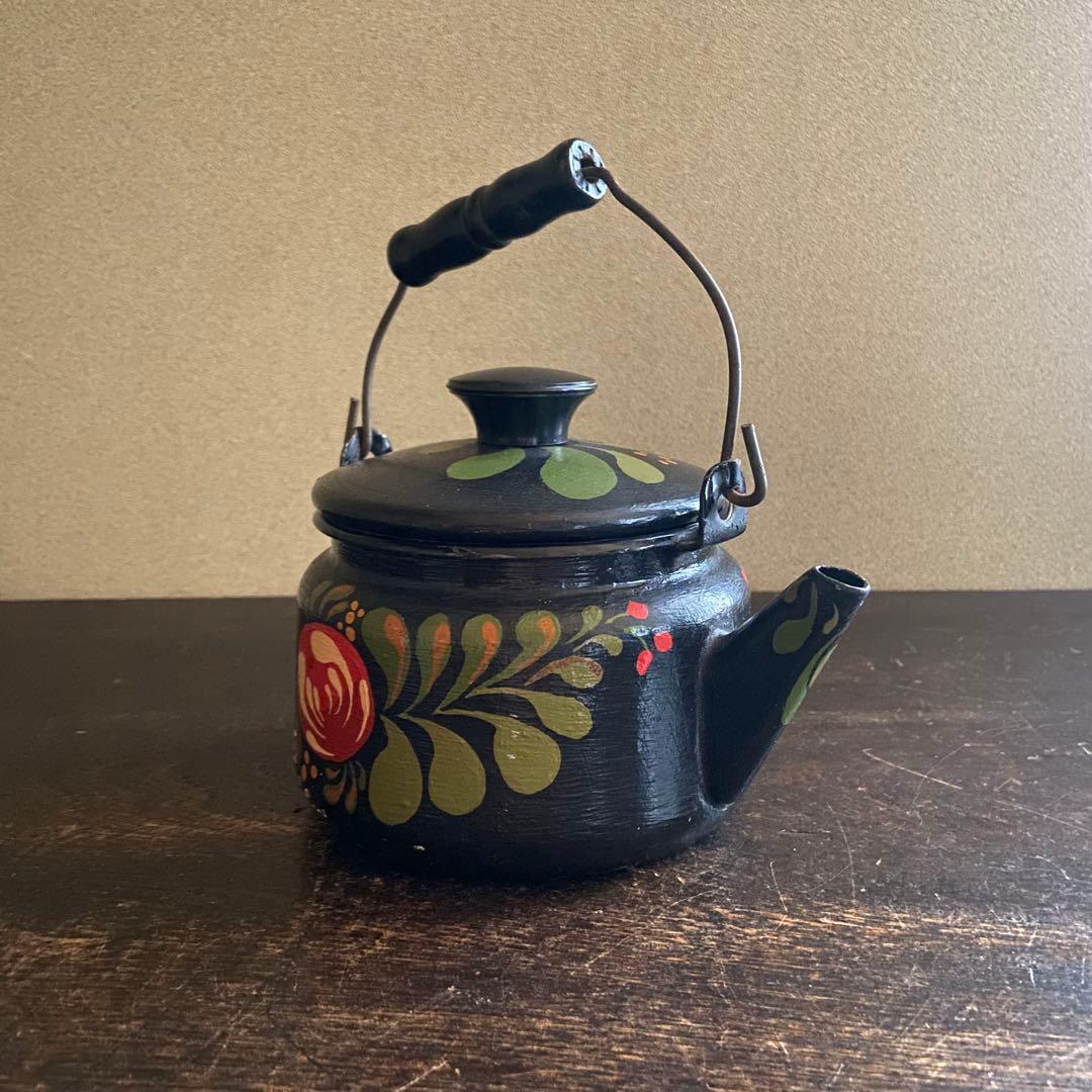 アンティーク　ケトル　琺瑯　ホーロー　小さなやかん　ハンドペイント