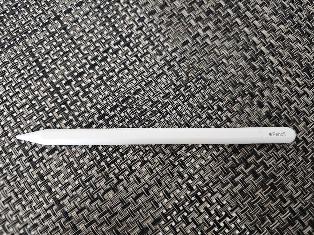 apple ipad a16 第11世代 本体とキーボードとペンセット