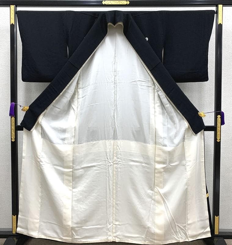 506mo51〇刺繍 黒留袖 作家物 「寿」 文字 五つ紋 比翼付き〇状態良好