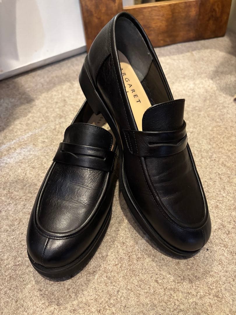 MARGARET HOWELL 黒 レザー ペニーローファー