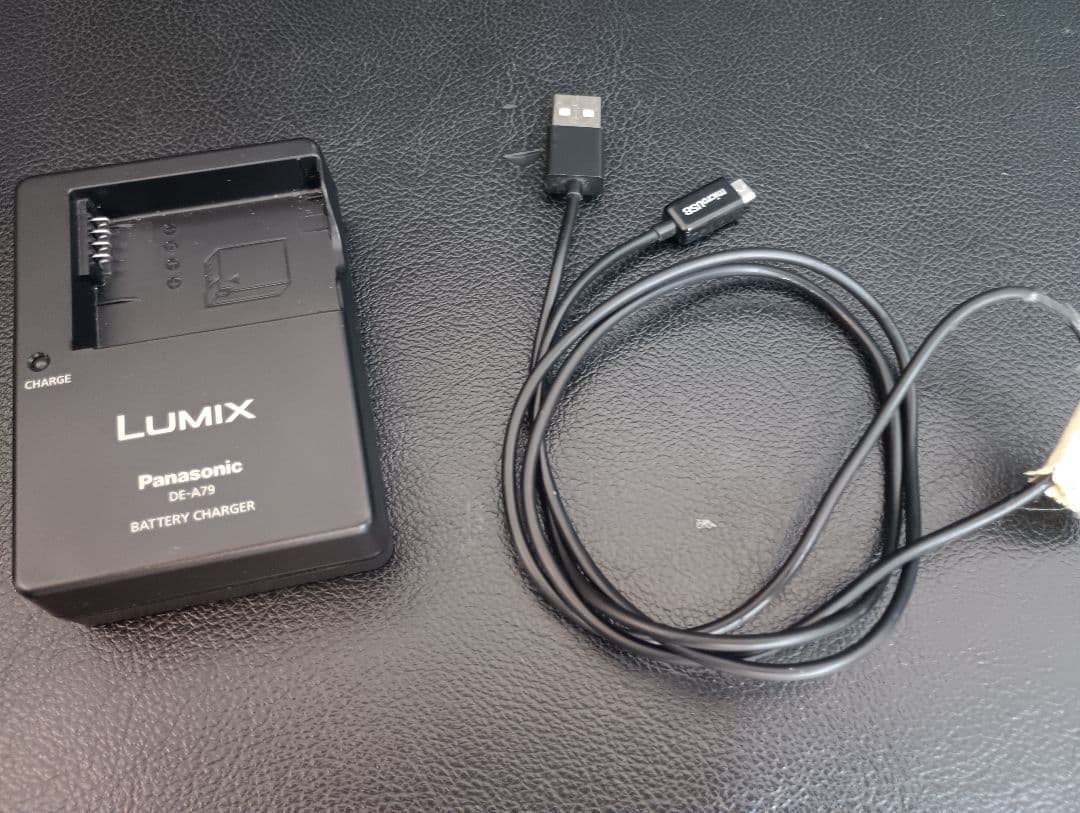 カメラ　Panasonic DMC-G8M + レンズ　Pana　H-H025