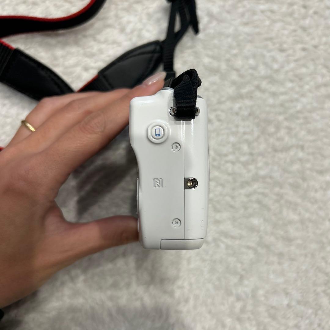 時間限定値下げカメラCanon.EOS M10