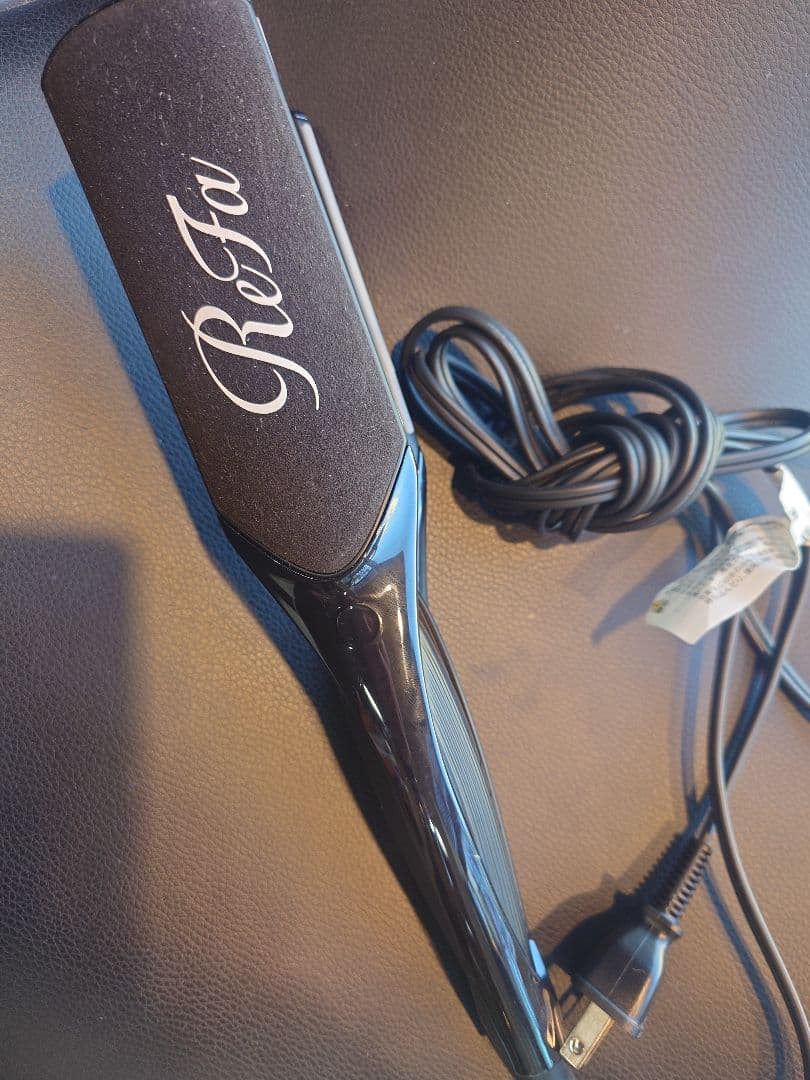 m*e様 ReFa パワーストレートアイロン プロ 　ブラック　2025年製