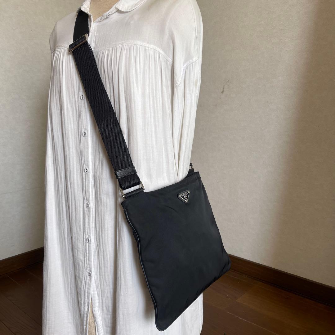◇ 良品PRADA プラダ ショルダーバッグ ナイロン ブラック ◇
