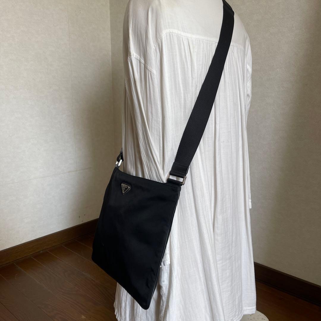 ◇ 良品PRADA プラダ ショルダーバッグ ナイロン ブラック ◇