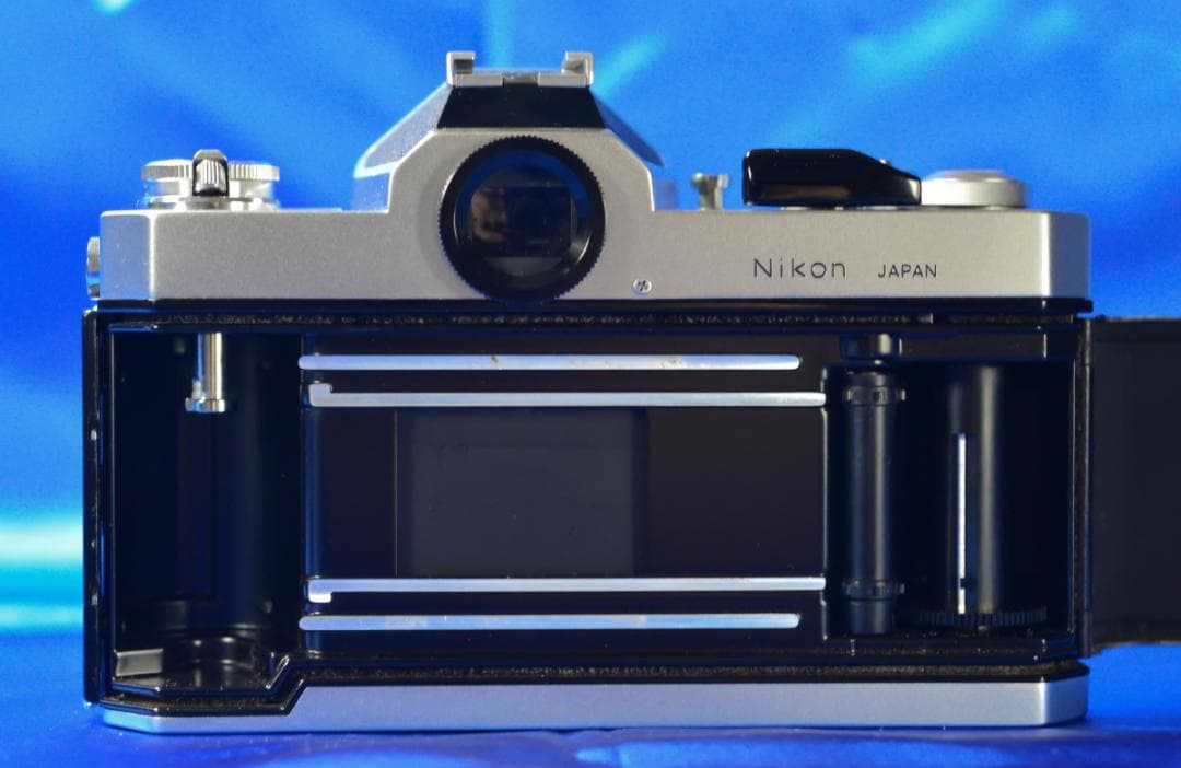 フィルムカメラ Nikon Nikomat FT2