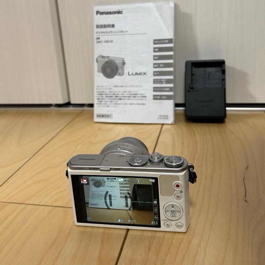 【美品】Panasonic LUMIX GM1K ミラーレス一眼カメラ ホワイト