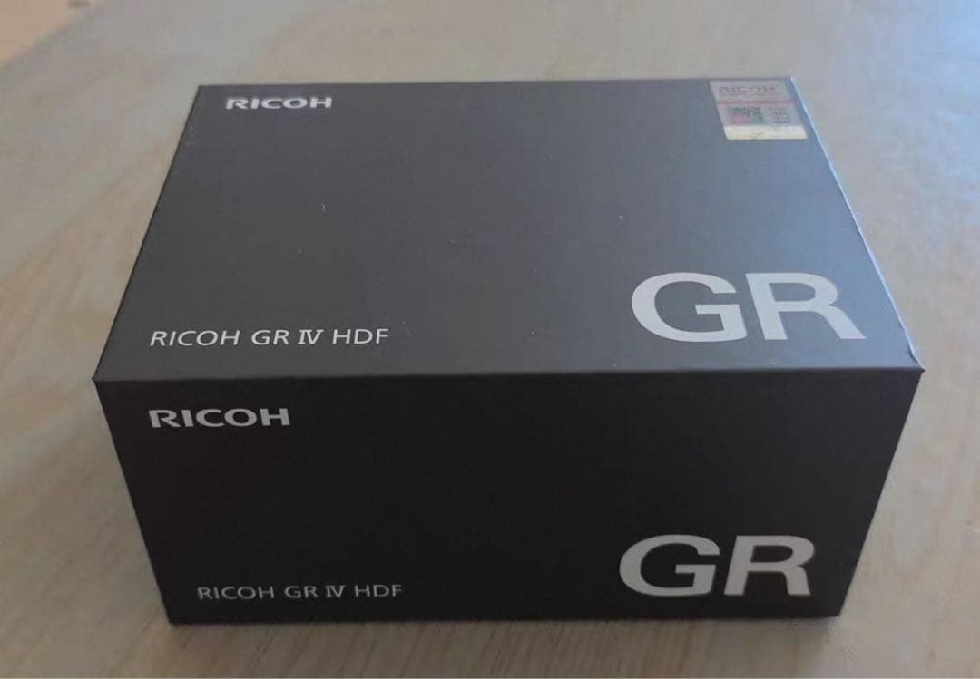 RICOH GR IV HDF コンパクトデジタルカメラ