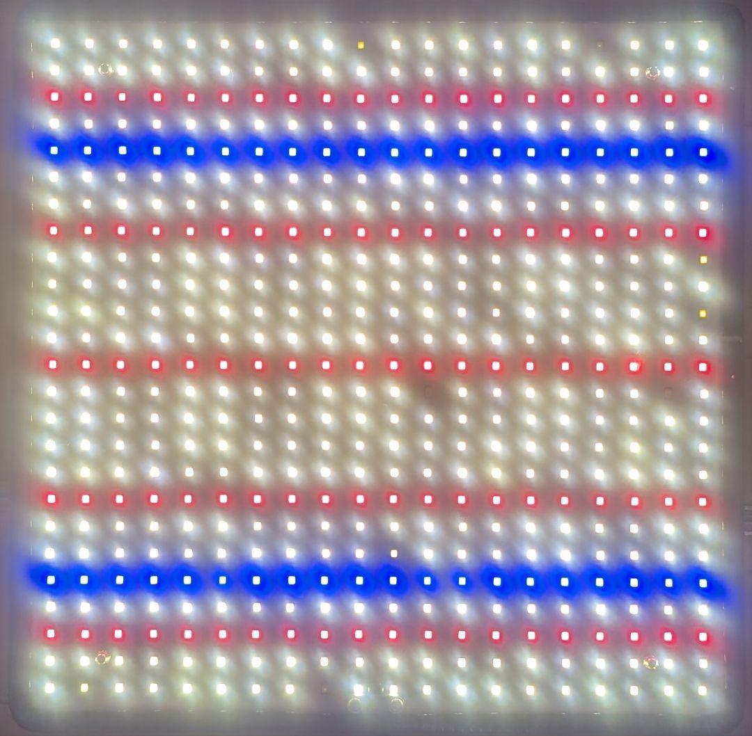 LED植物育成ライト 4枚セット 30cm四方