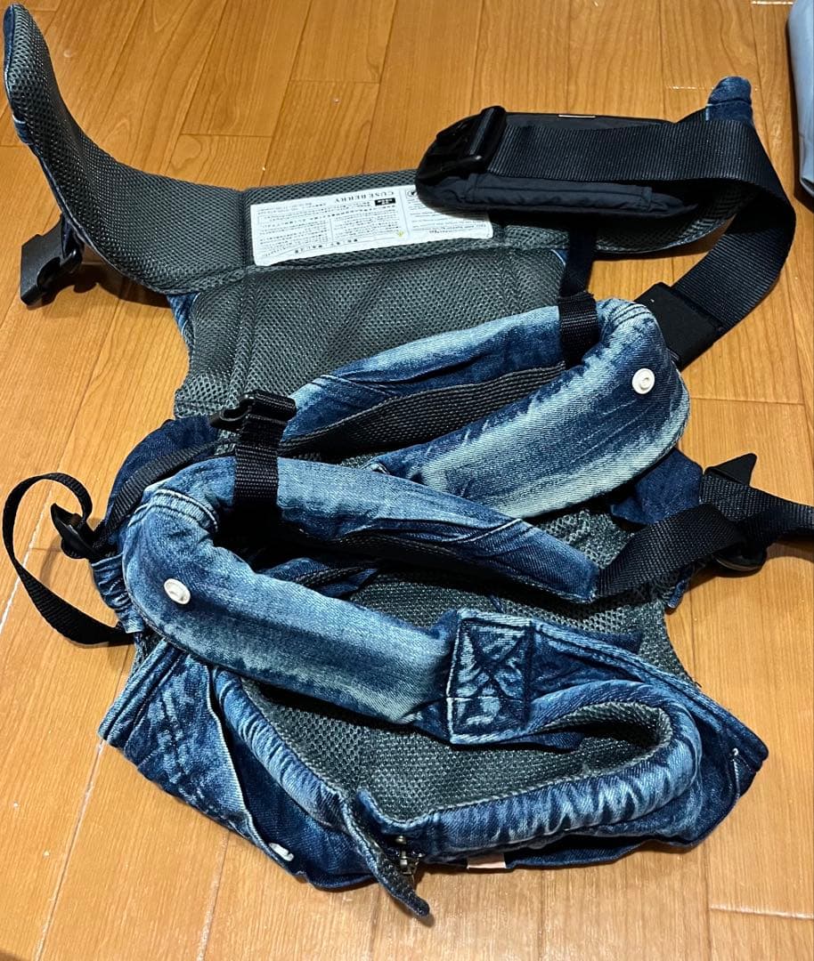 キューズベリー　NICO 抱っこ紐　デニム