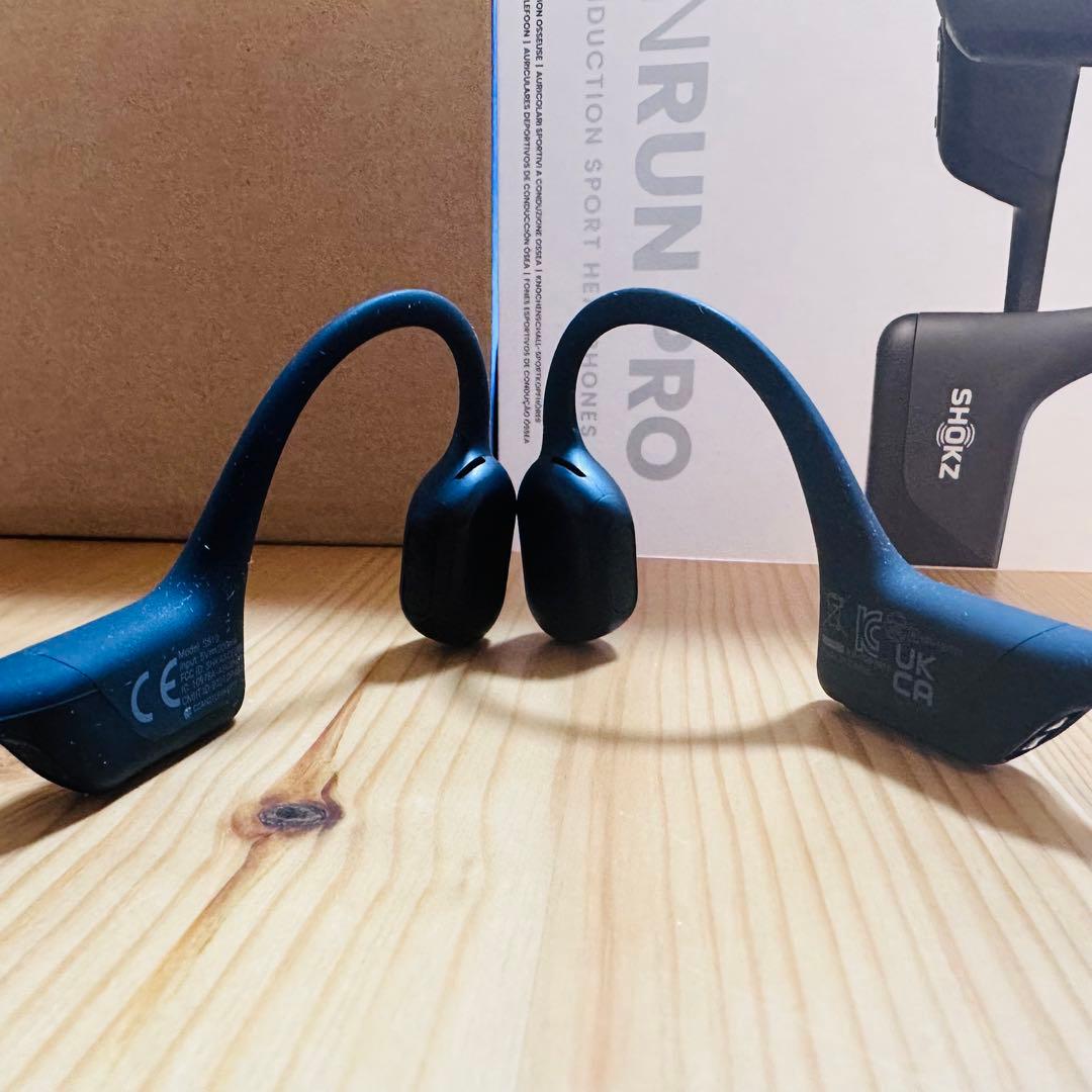SHOKZ OPENRUN PRO 骨伝導イヤホン　S810