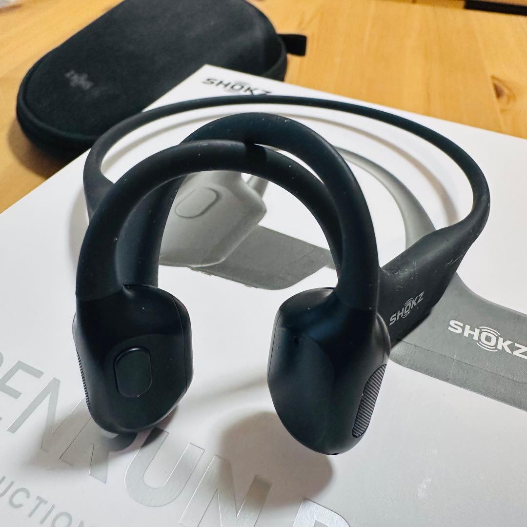SHOKZ OPENRUN PRO 骨伝導イヤホン　S810