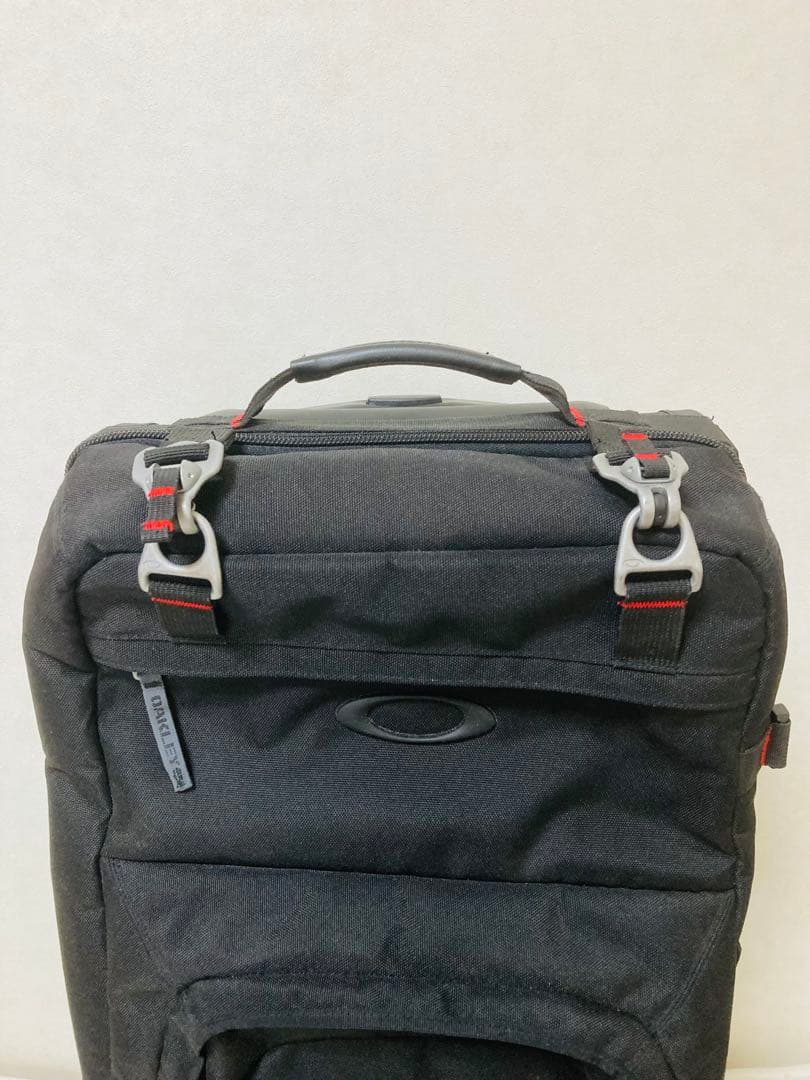 オークリー　OAKLEY　キャリーバッグ　キャリーケース　スーツケース　約33L