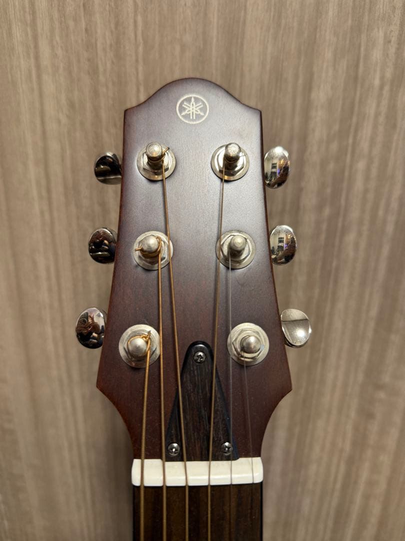 ヤマハ　サイレントギター　SLG200S