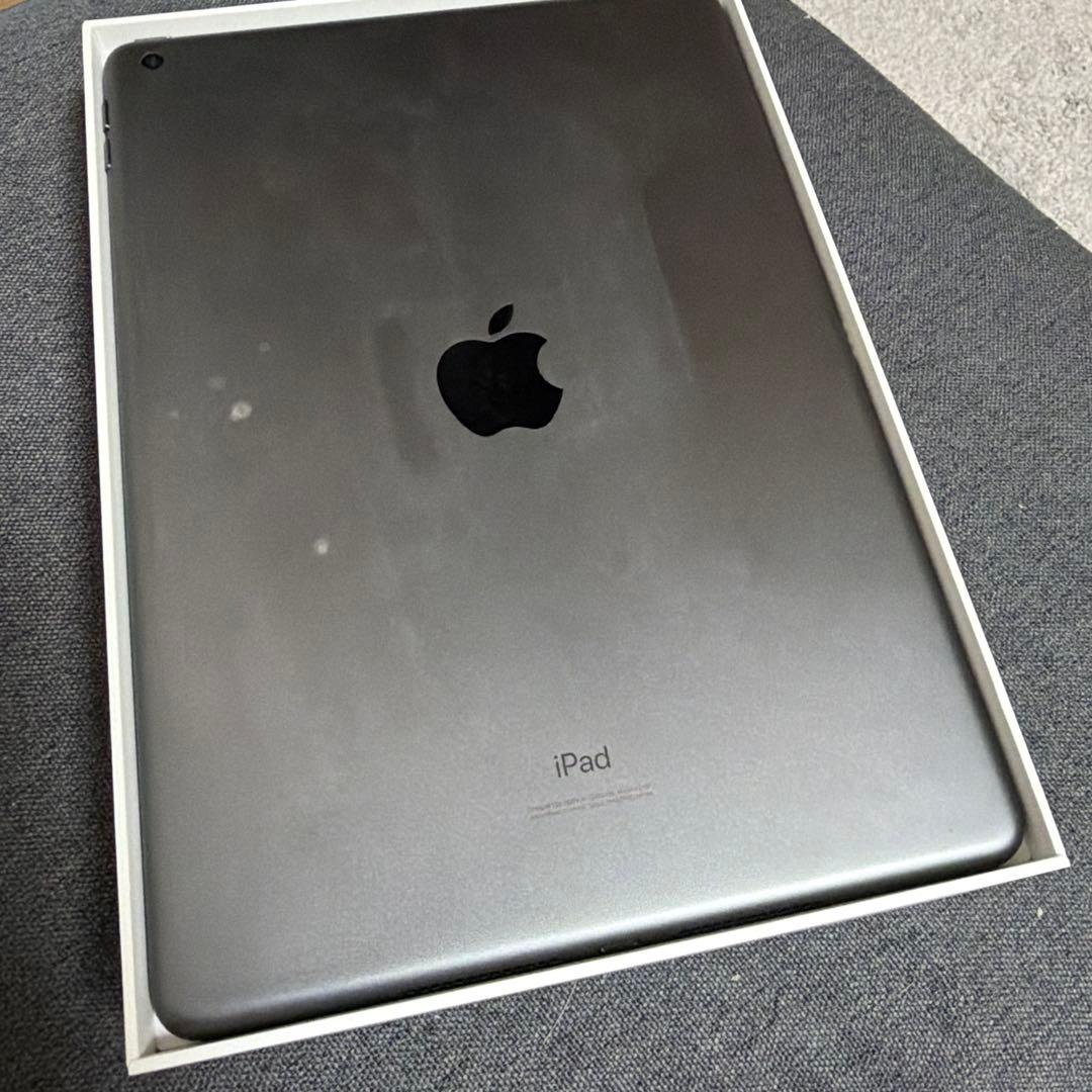 Apple iPad (第7世代) 32GB Space Gray
