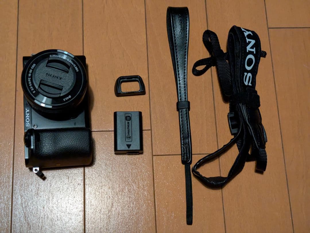 【美品】SONY　a6000　16-50 キットレンズ　セット