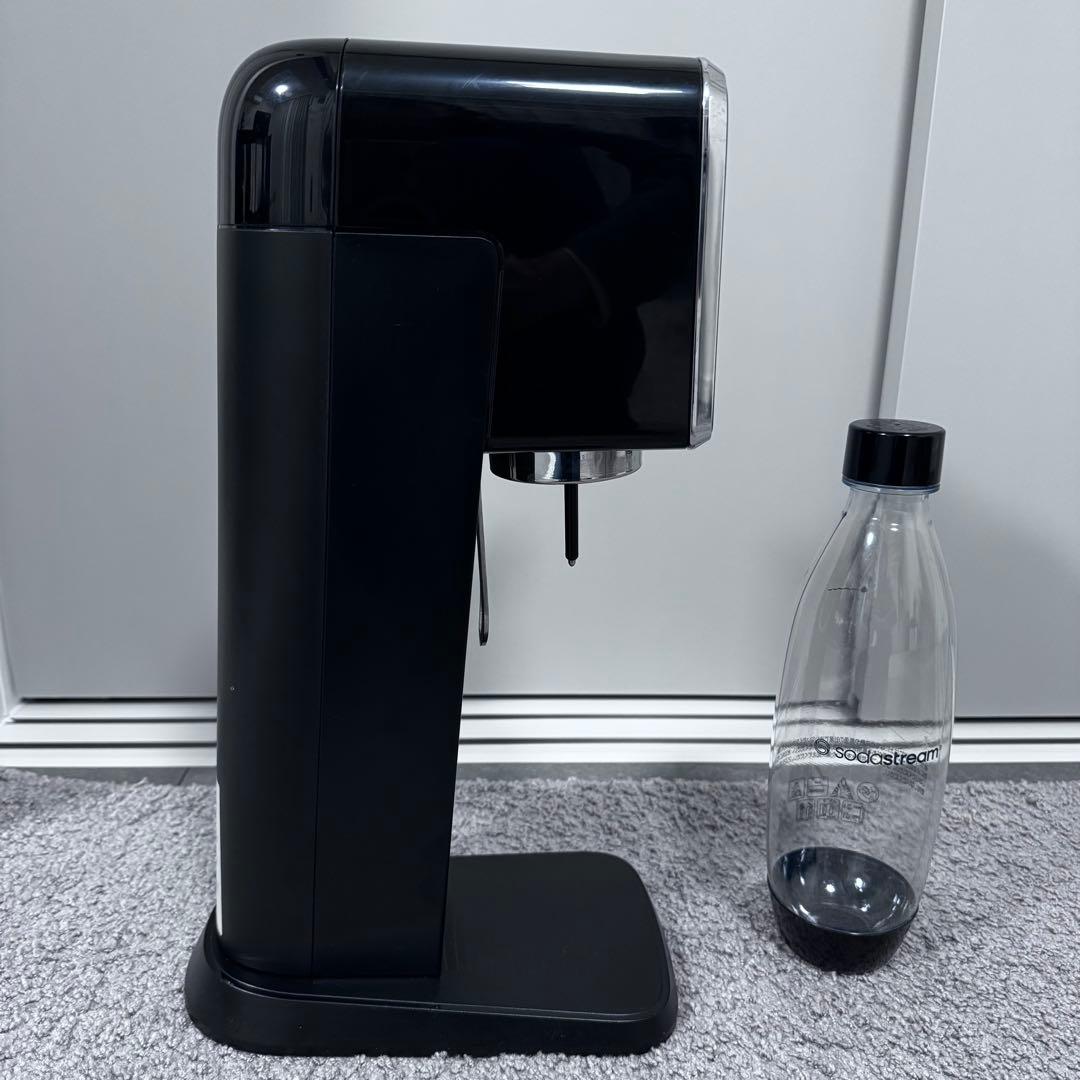 SodaStream Art ブラック 炭酸水メーカー ボトル付き　ガス付き