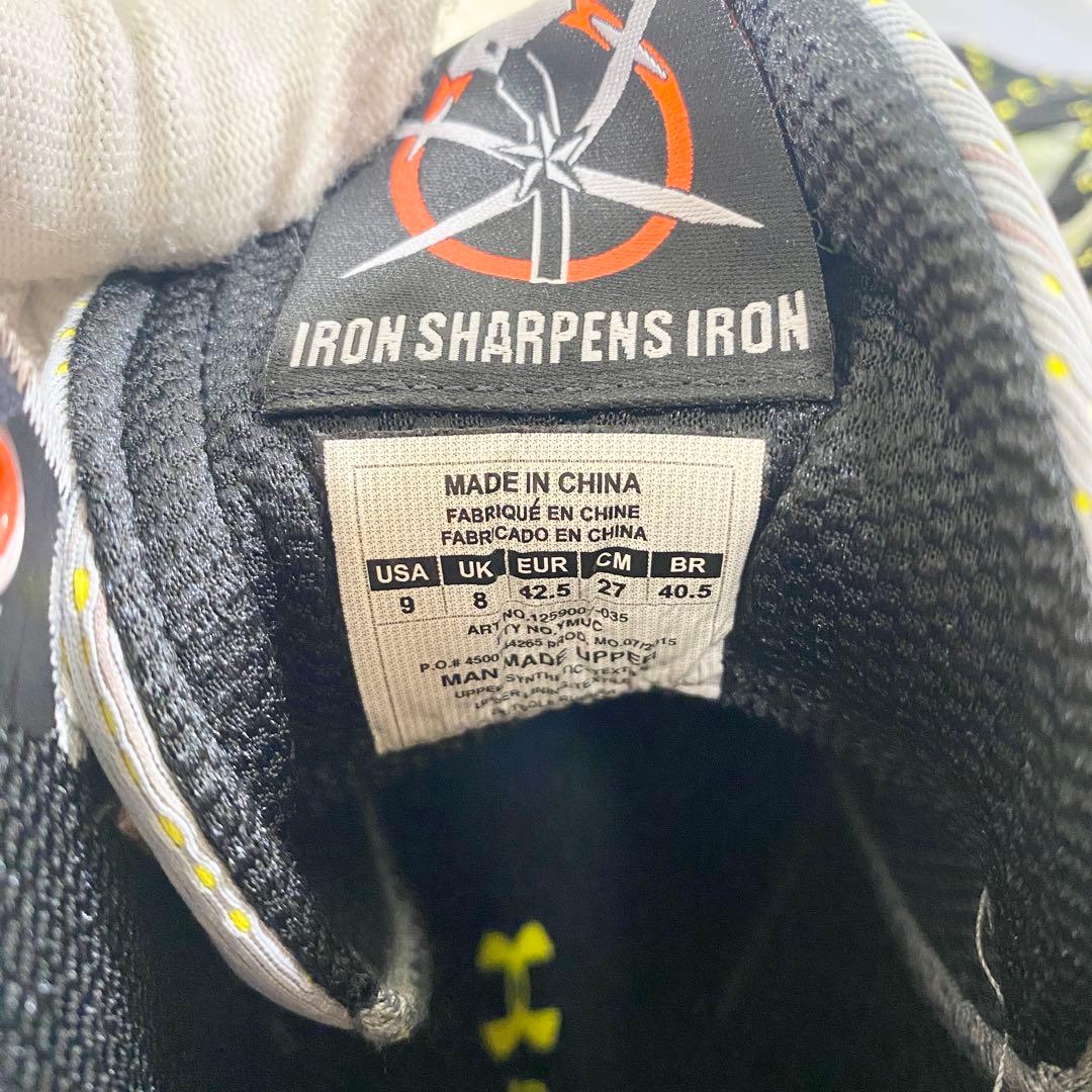 極美品　アンダーアーマー　バスケットシューズ　カリー　グレー　スニーカー　27㎝