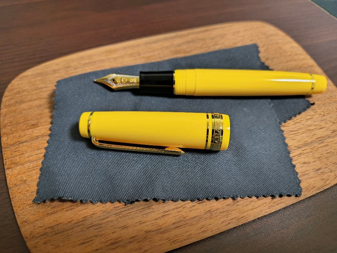 【希少】セーラー万年筆 21金 イエロー B(太字)コンバーター付