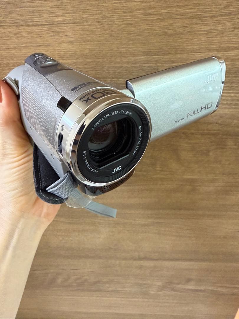 【美品】JVC ケンウッド ビデオカメラ GZ-HM133-s