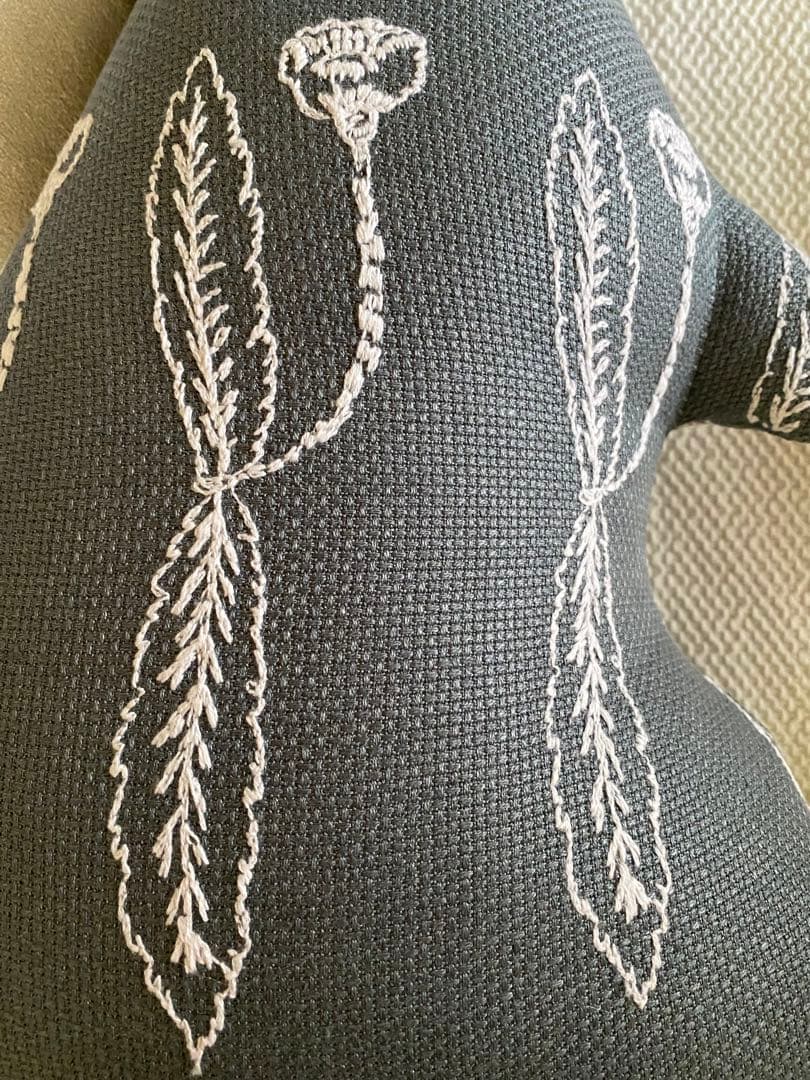 ミナペルホネン　うさぎクッション