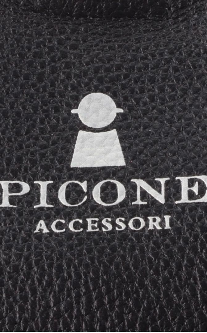 新作タグ付新品未使用ピッコーネ☆ハンカチ付ショルダーバッグ