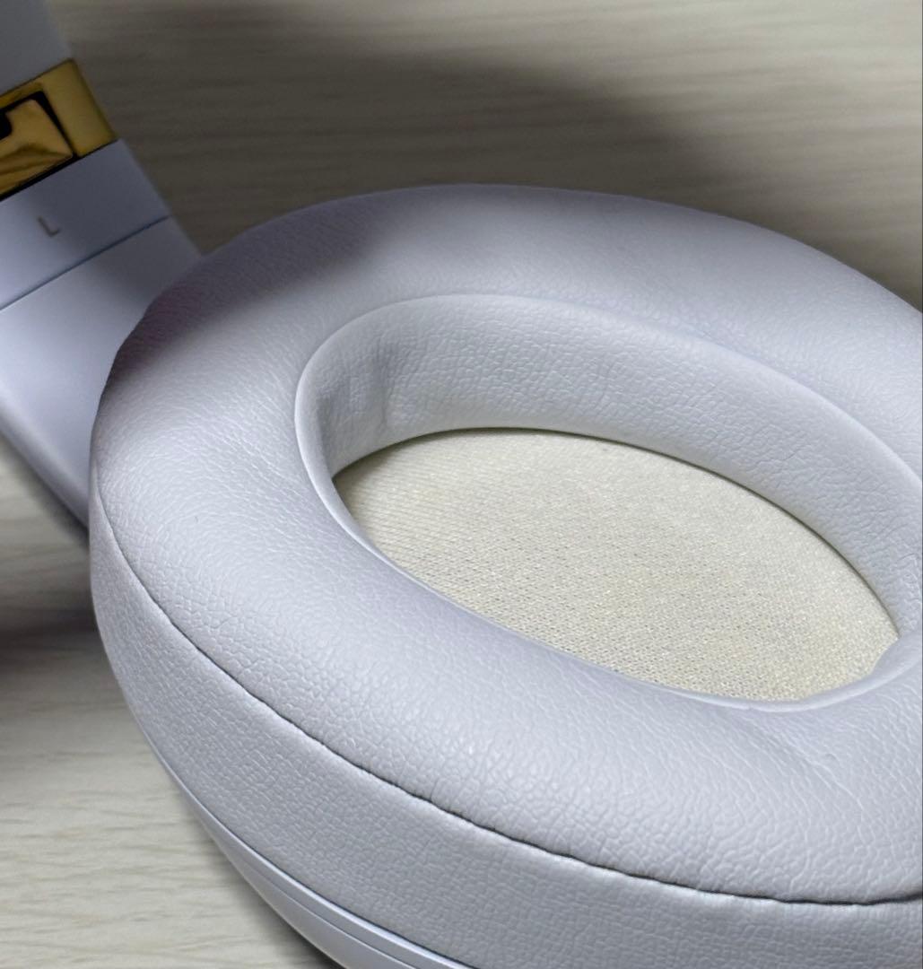 Beats studio3 Wirelessホワイト