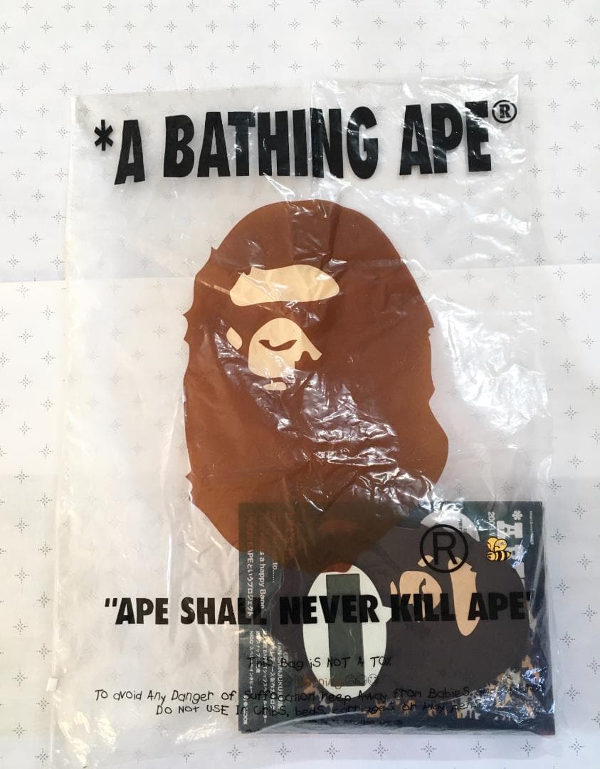 A BATHING APE ムック本5冊＋デジタル時計 マルチケース セット