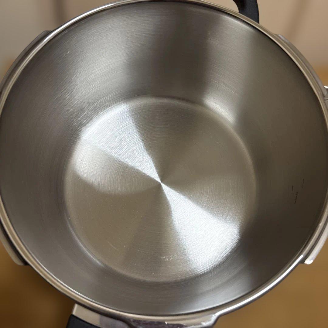 フィスラー 圧力鍋　4.5リットル