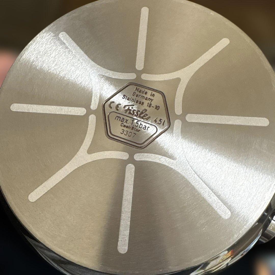 フィスラー 圧力鍋　4.5リットル