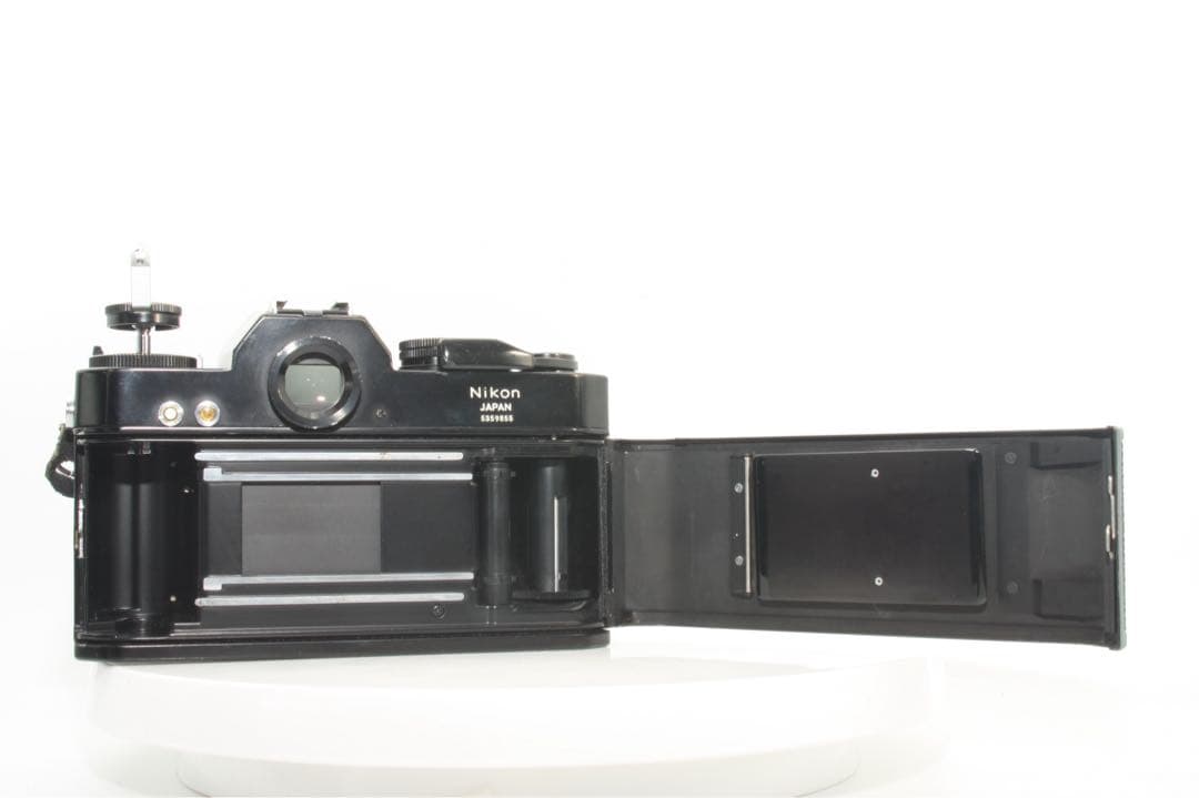 整備品 Nikomat EL + NIKKOR-H Auto 50mm f2