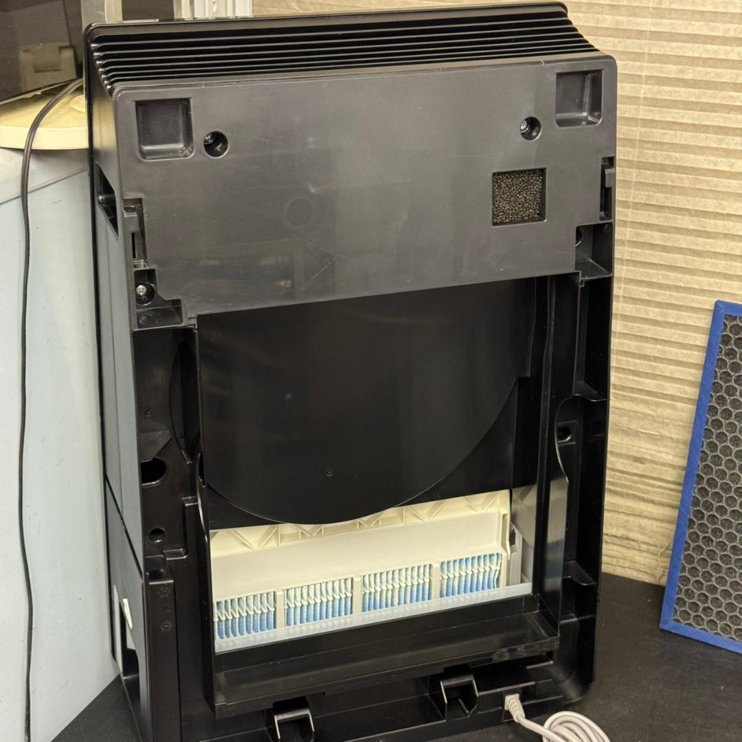 ☆シャープ　加湿空気清浄機 　プラズマクラスター　KC-30T7　2021年製