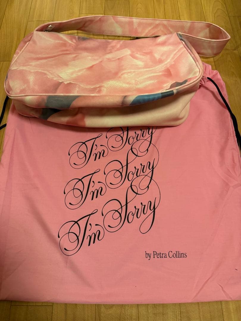 I’m sorry by Petra Collins ショルダーバッグ