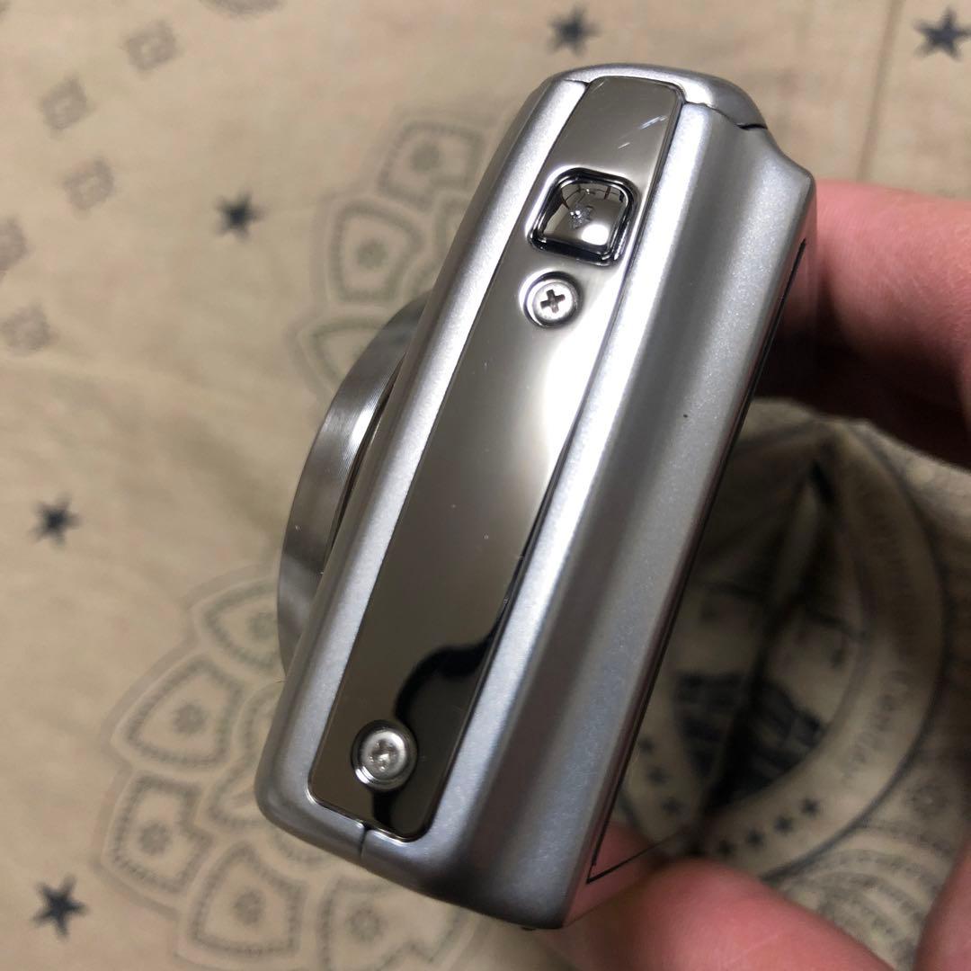 美品 FUJIFILM FinePix F800EXR デジカメ コンデジ