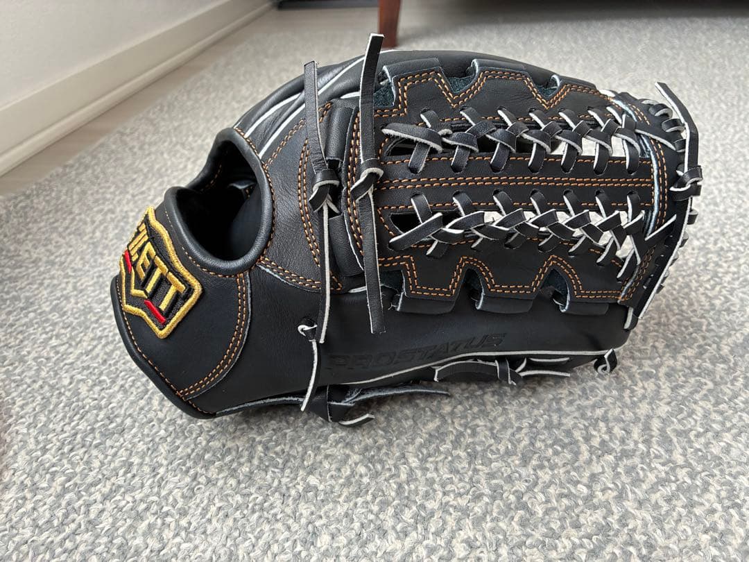 ZETTプロステイタス軟式内野手用グラブ