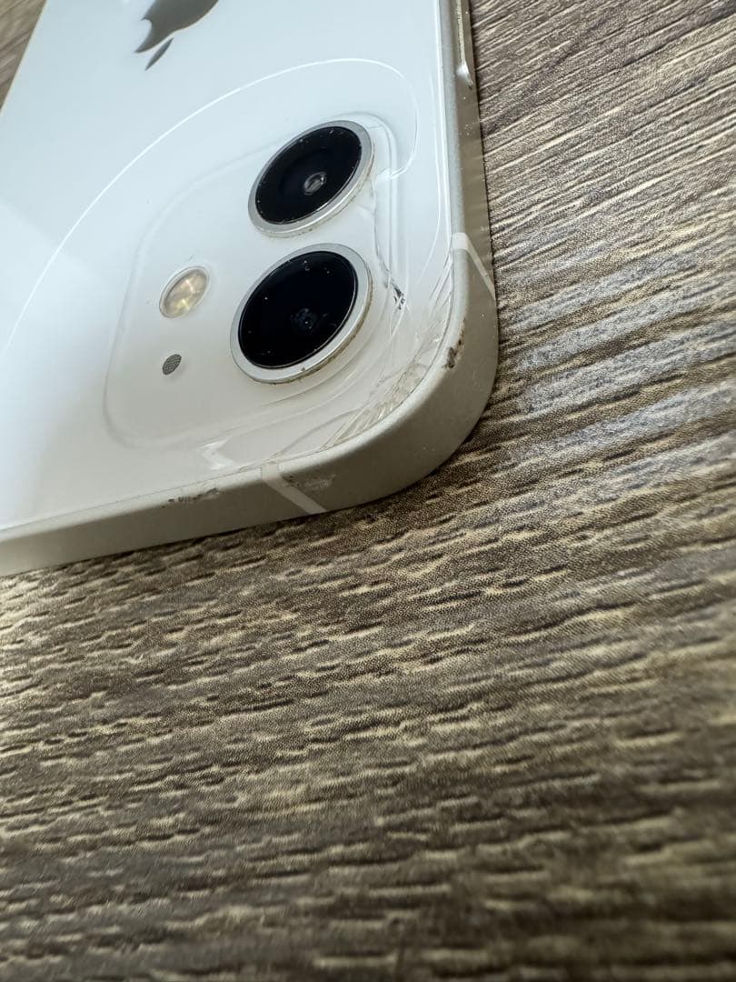 【バッテリー91%】iPhone 12 ホワイト 128 GB（背面割れ）