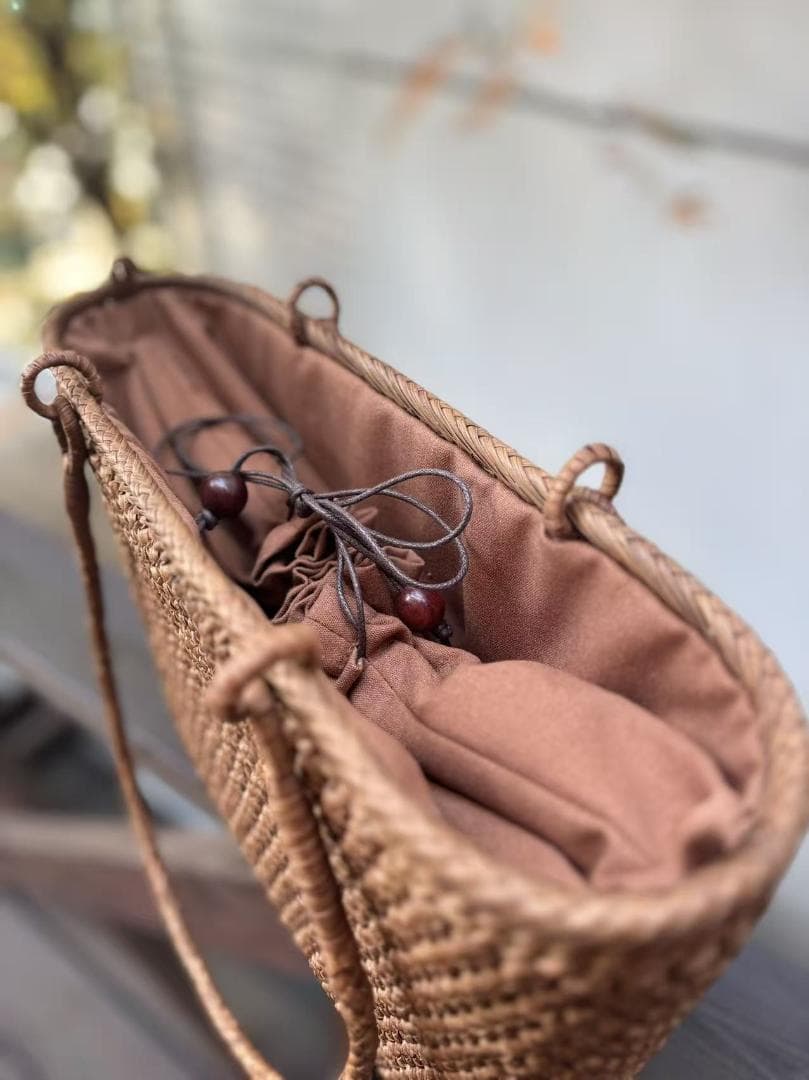 山葡萄籠バッグ　手作り　かごバッグ　細ひご　小花編み　肩掛けタイプ