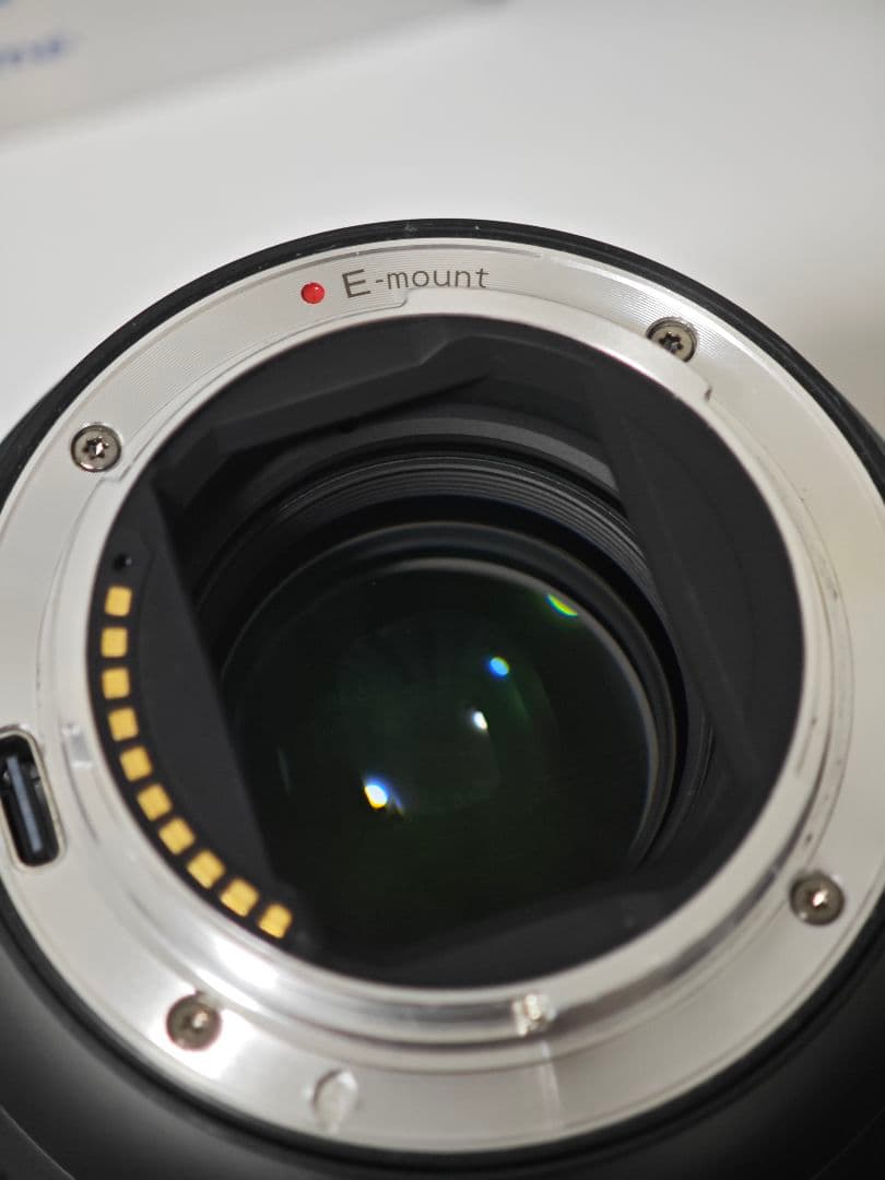 新同品 SIRUI AURORA 85mm F1.4 Eマウント