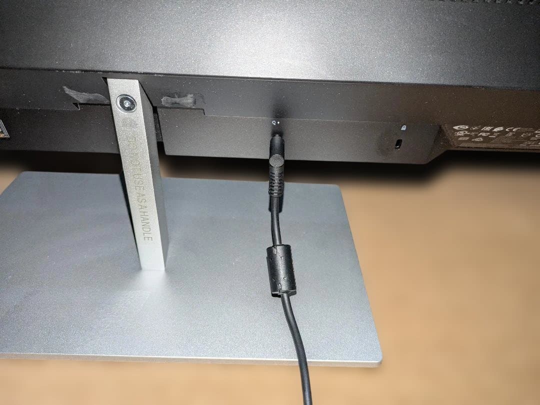 HP pavilion 27 quantum dot QHD 量子ドット液晶中古