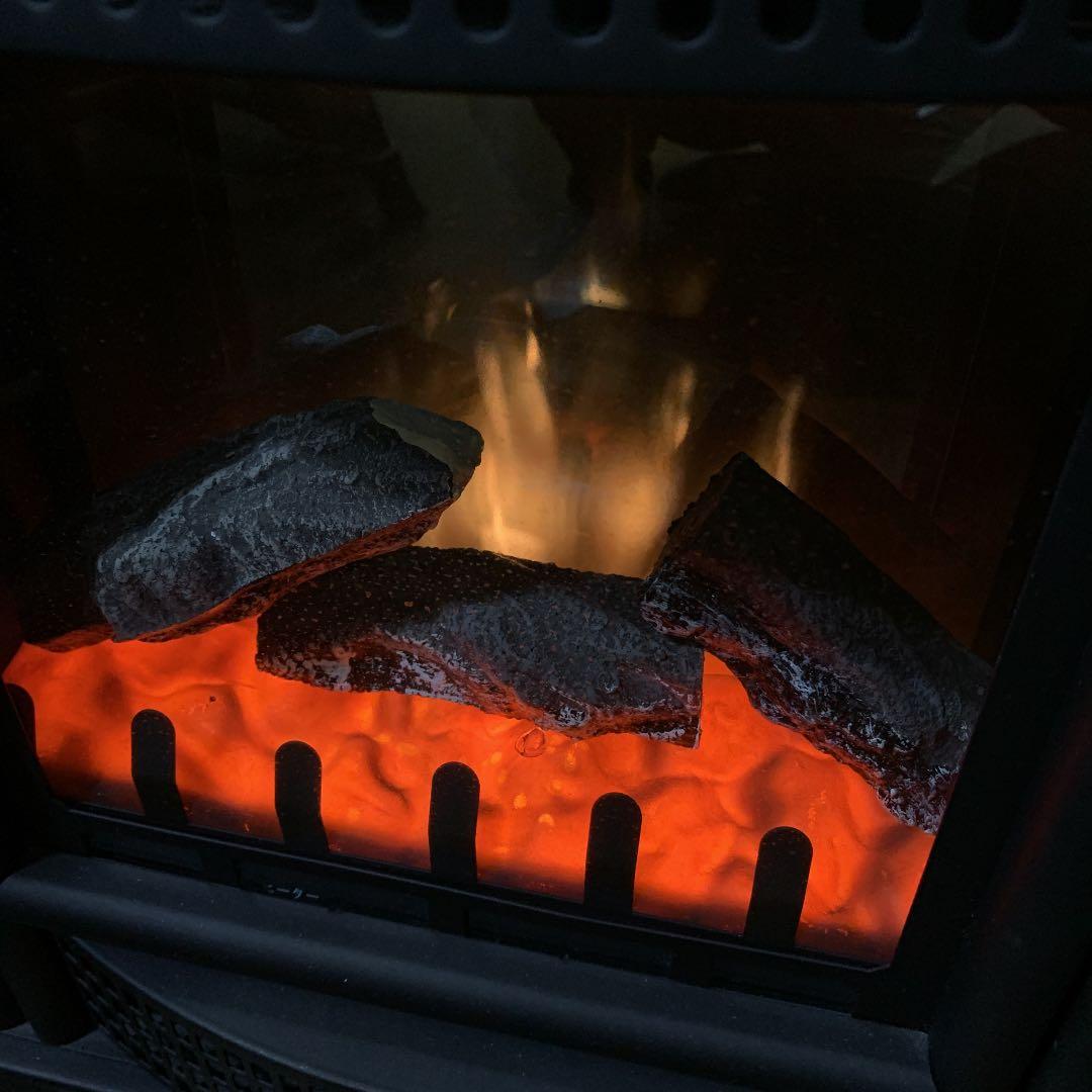 暖炉型温風ヒーター