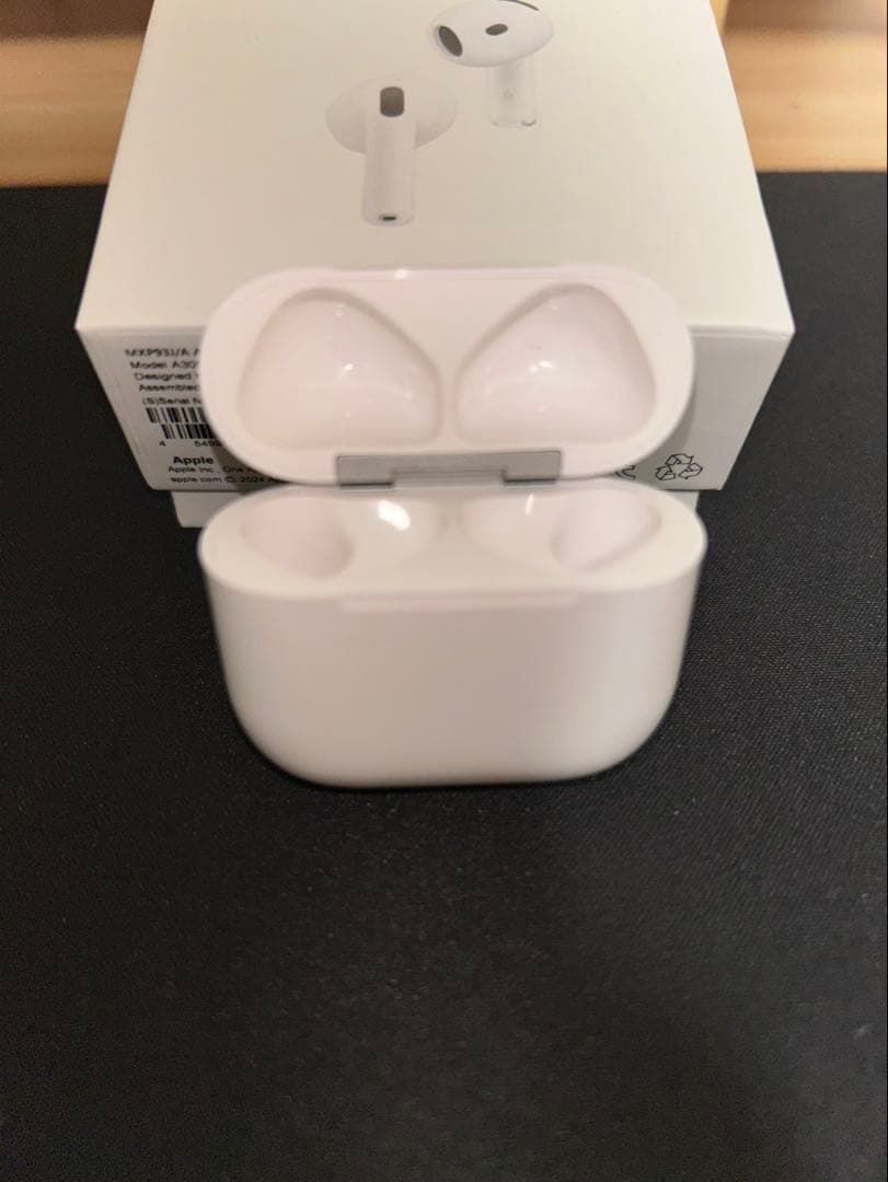 Apple AirPods 4 ＡＮＣ　 アクティブノイズキャンセリング