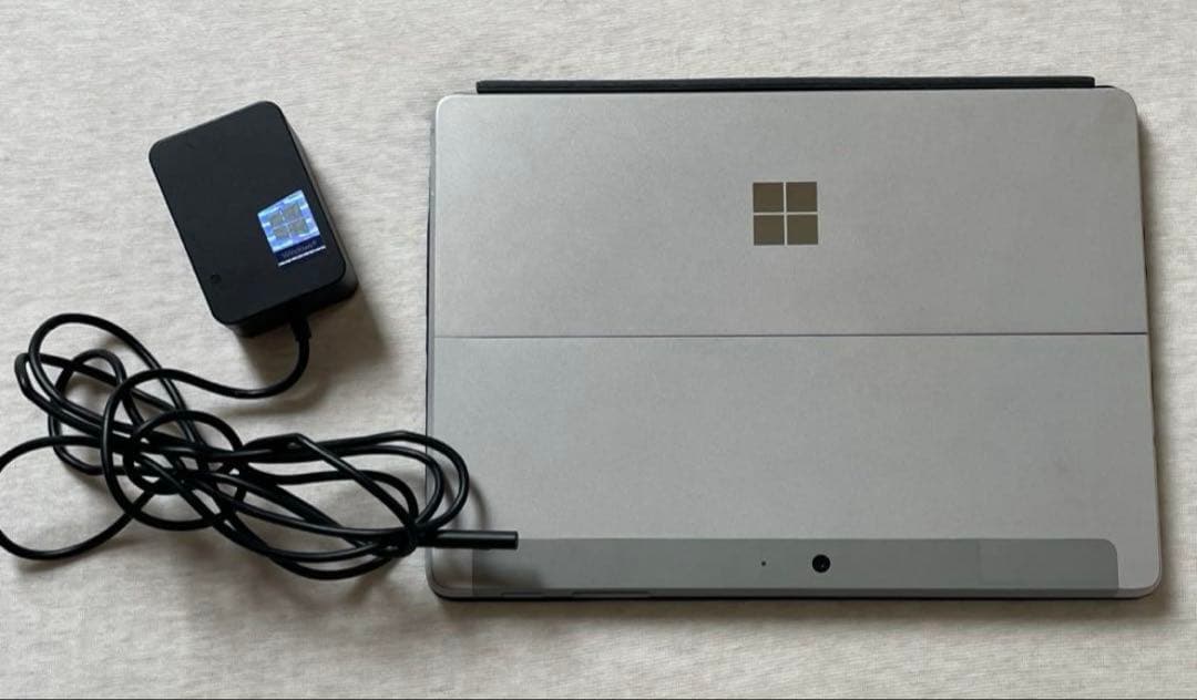 Windowsタブレット本体 Surface Go 64GB