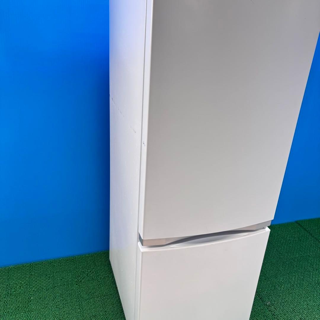 730 東芝　冷蔵庫　100L強　小型　一人暮らし　右開き　2ドア　国内モデル