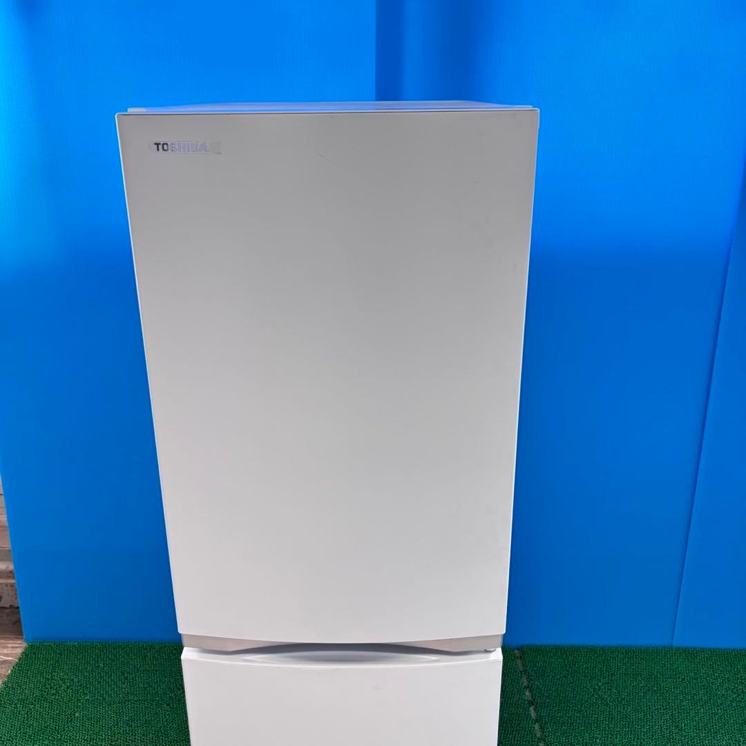 730 東芝　冷蔵庫　100L強　小型　一人暮らし　右開き　2ドア　国内モデル