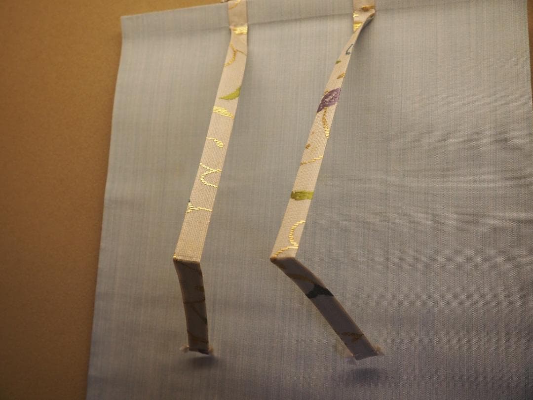 裏千家15世鵬雲斎千玄室大宗匠御染筆一行書『山花咲鳥歌』掛軸（共箱）