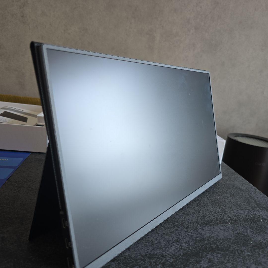 美品　ポータブルモニター USB-C接続　15.６インチ